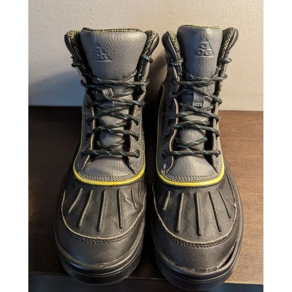 * Nike ACG Boys Woodside 2 High GS Boots Lace Up Gray & Black Size 5Y 524872-002
